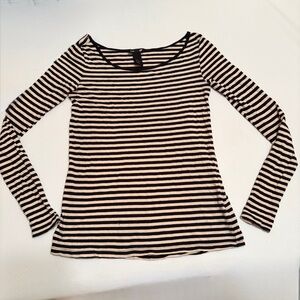 H&M BASIC black and white long sleeved stripe shirt, size XS